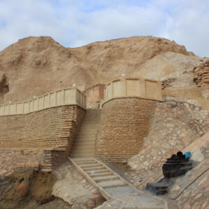 Однодневный тур в впадину "Карагие", Шопан-Ата, Огланды - Ата, Бекет-Ата Однодневный тур в впадину «Карагие», Шопан-Ата, Огланды — Ата, Бекет-Ата