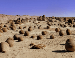 Двухдневный тур в Торыш (Долина шаров), Коккала, Шеркала, Айракты Шоманай (Долина Замков), этноаул «Когез», Кызылкуп (холмы «Тирамису»), Бозжыра Двухдневный тур в Торыш (Долина шаров), Коккала, Шеркала, Айракты Шоманай (Долина Замков), этноаул «Когез», Кызылкуп (холмы «Тирамису»), Бозжыра